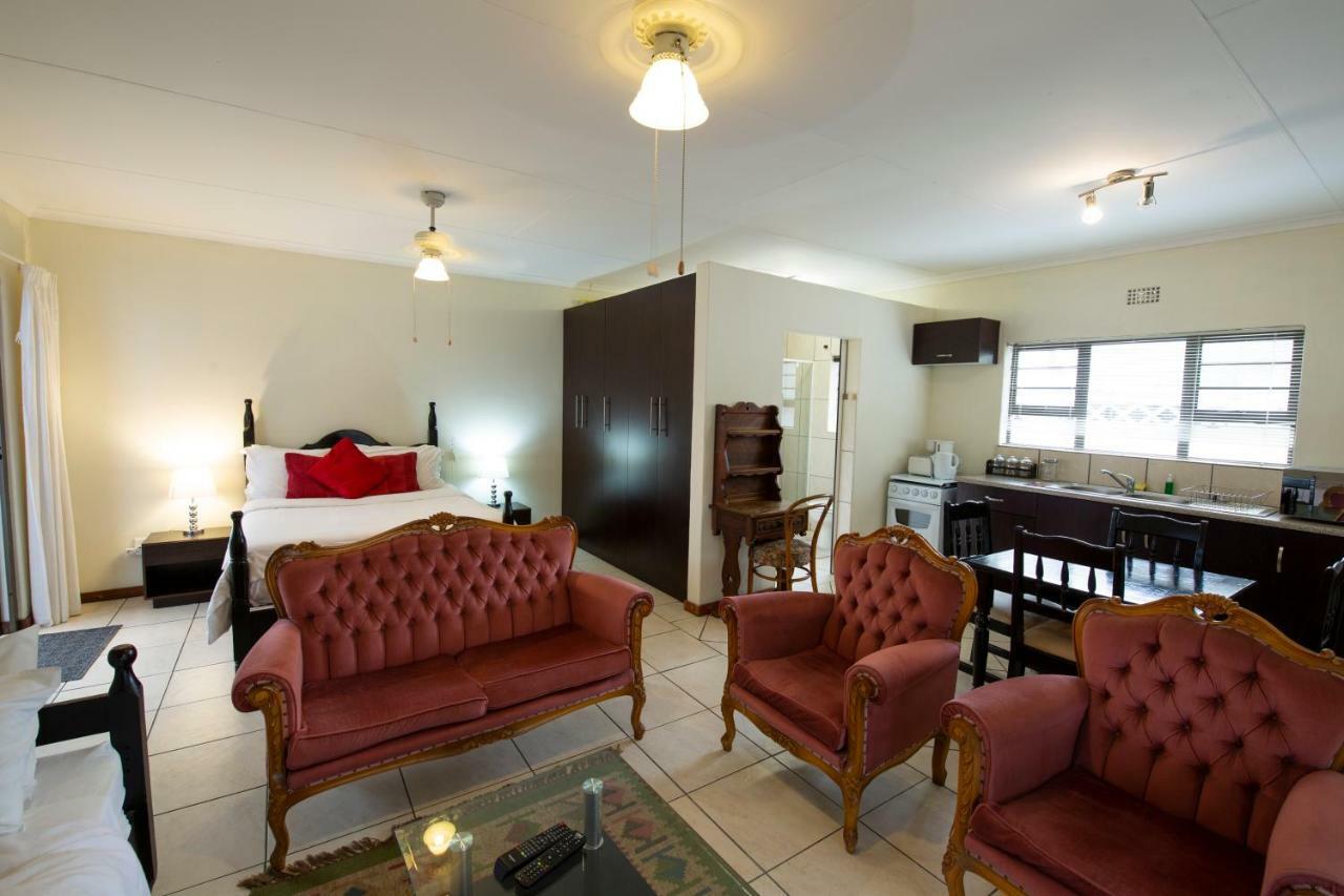 Angelica Guest House Боксбург Экстерьер фото